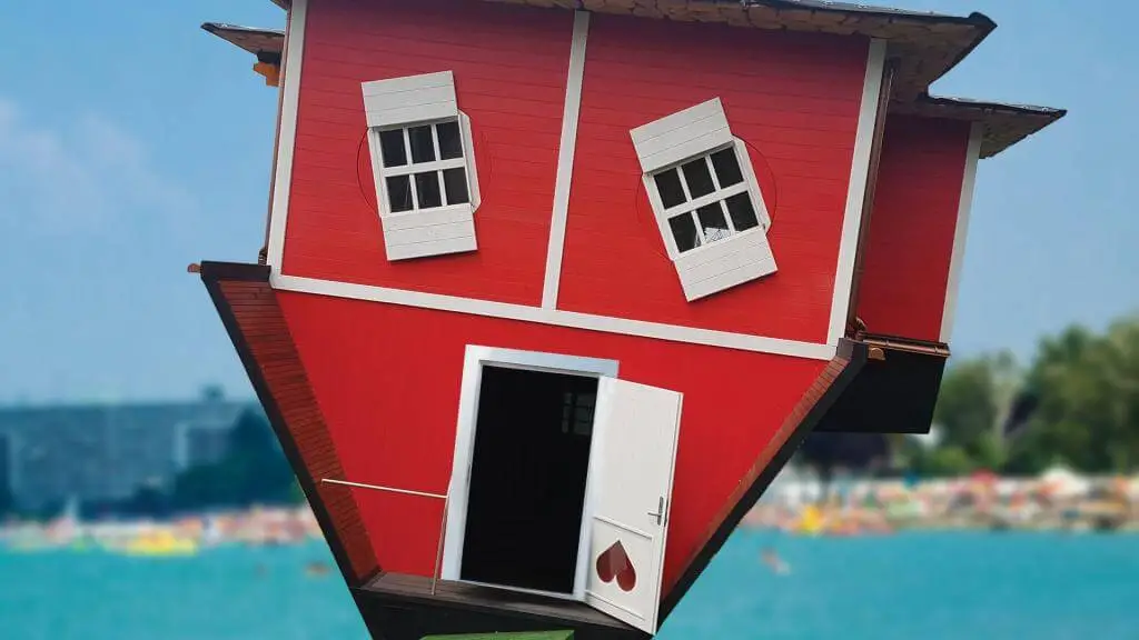 Fordított ház